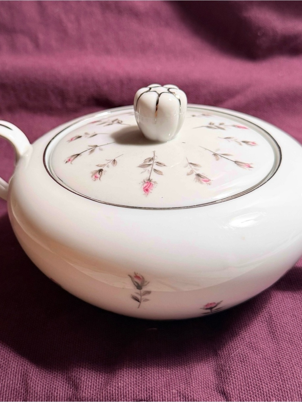 Harmony House China SugarDish with Lid in Pink Rosebud Accents